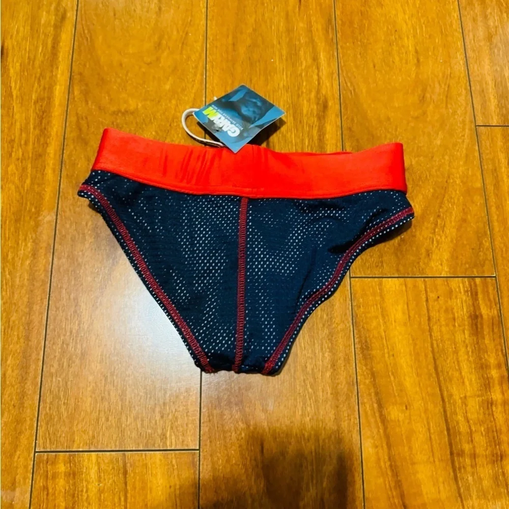 NWT GARYM bold skinwear for men